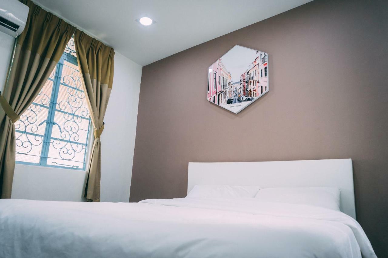 Goodnite Hogwarts Hotel George Town  Kültér fotó